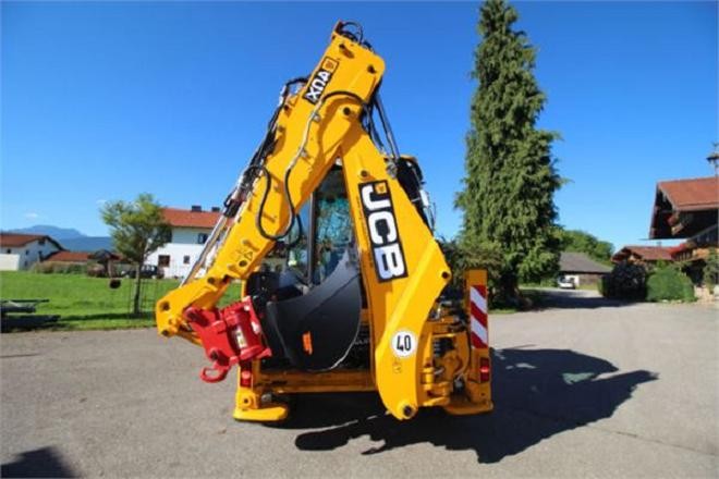 JCB 4CX ECO Sitemaster — zdjęcie 1
