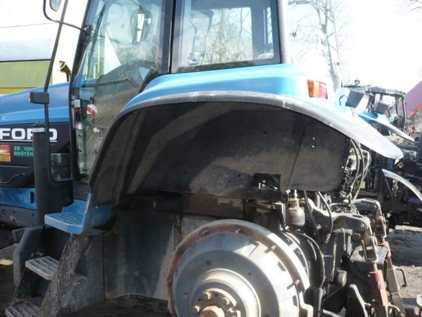 Osłona akumulatorów New Holland 8670,8770,8870,8970,Ford G170,G190 — zdjęcie 2