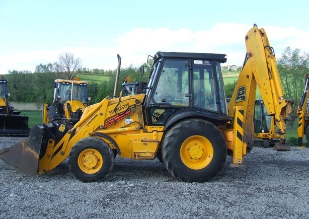 JCB 3CX z roku 2001 — zdjęcie 1
