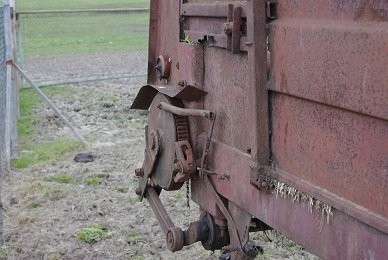 rozrzutnik obornika 6-tonowy — zdjęcie 2
