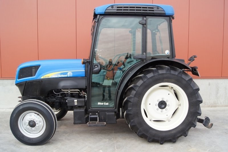 2009 New Holland T4030 F -  — zdjęcie 2