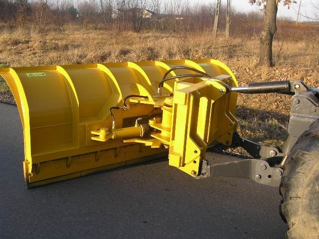 Pług odśnieżny do koparko-ładowarkii/ciągnika- ZMG — zdjęcie 4