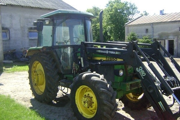 John Deere 2850 — zdjęcie 3