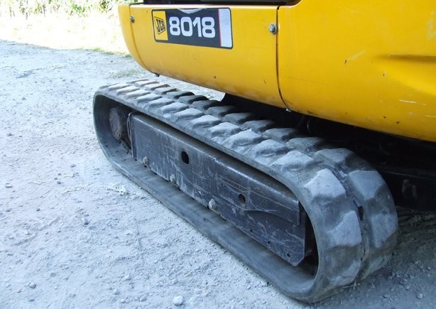 MINI KOPARKA JCB 8018 z roku 2007 — zdjęcie 3