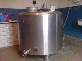 Zbiornik na mleko Alfa-Lawal 520 l — zdjęcie 1