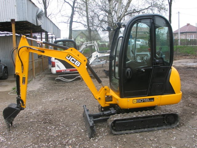 Koparki / minikoparki JCB 8018, 2008-2011  — zdjęcie 2