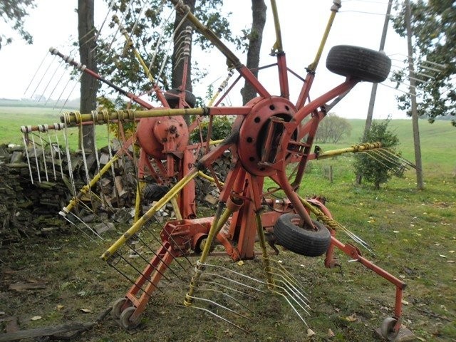 Zgrabiarka dwukaruzelowa Pottinger — zdjęcie 1