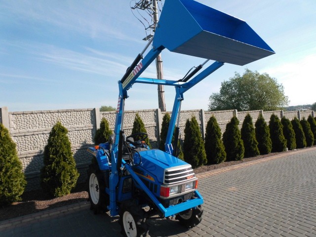 Iseki Landhope TU157 15,5 KM 4X4 SUPER STAN!!!  Kubota Iseki Hako — zdjęcie 1