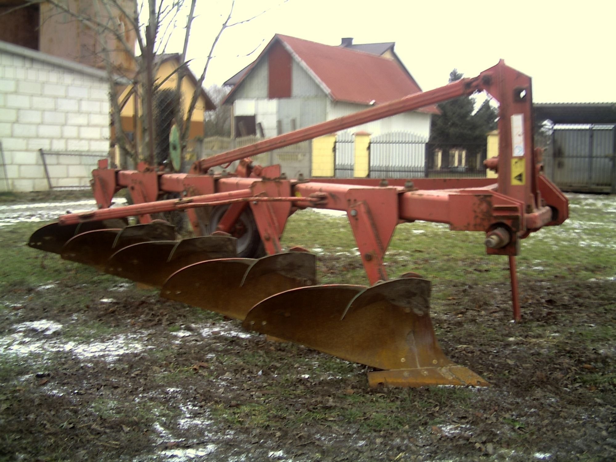 Unia Tur 4+1 40 cm - 2001