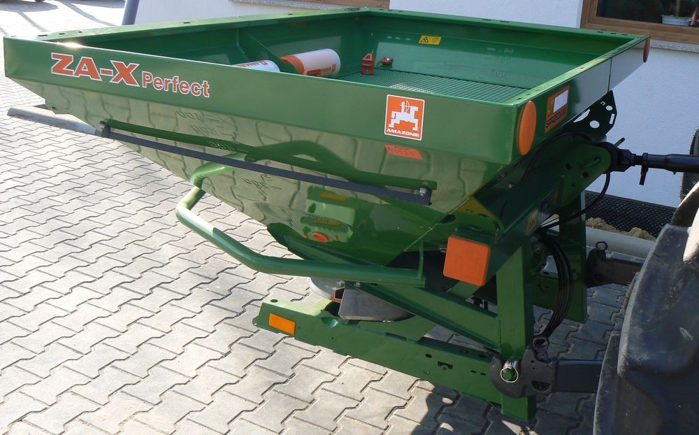 Rozsiewacz nawozów AMAZONE ZA-X Perfect 902 — zdjęcie 4