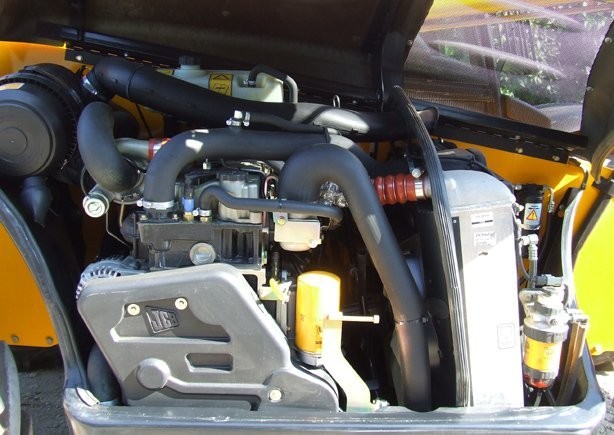 Ładowarka teleskopowa JCB 531-70 z roku 2010 — zdjęcie 2
