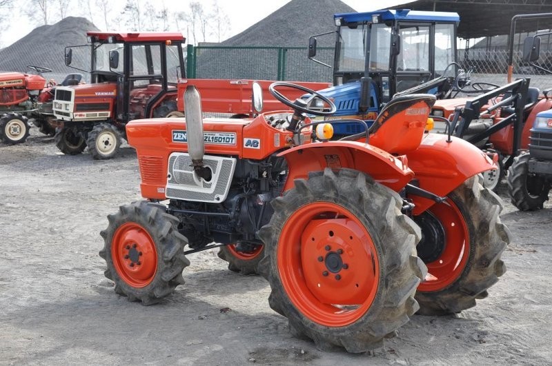 Traktorek Kubota L1501DT 15KM 4x4 — zdjęcie 5