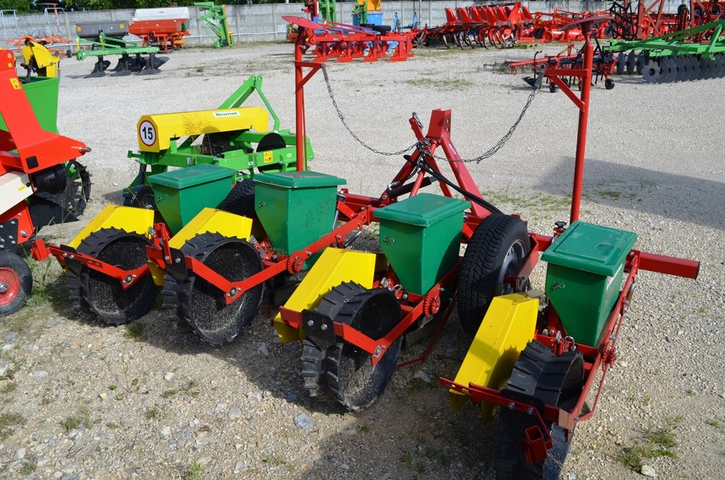 Siewnik do kukurydzy Mechaniczny MEPROZET RATY 0% — zdjęcie 3
