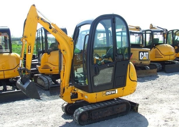 JCB 801.4 z roku 2007