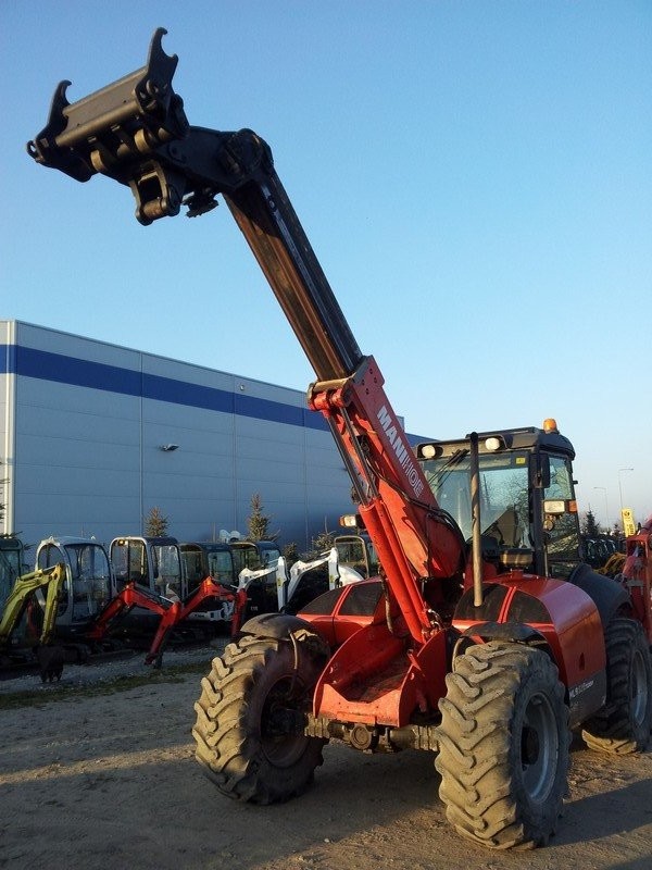 KOPARKO-ŁADOWARKA TELESKOPOWA MANITOU MLB 625 T — zdjęcie 3