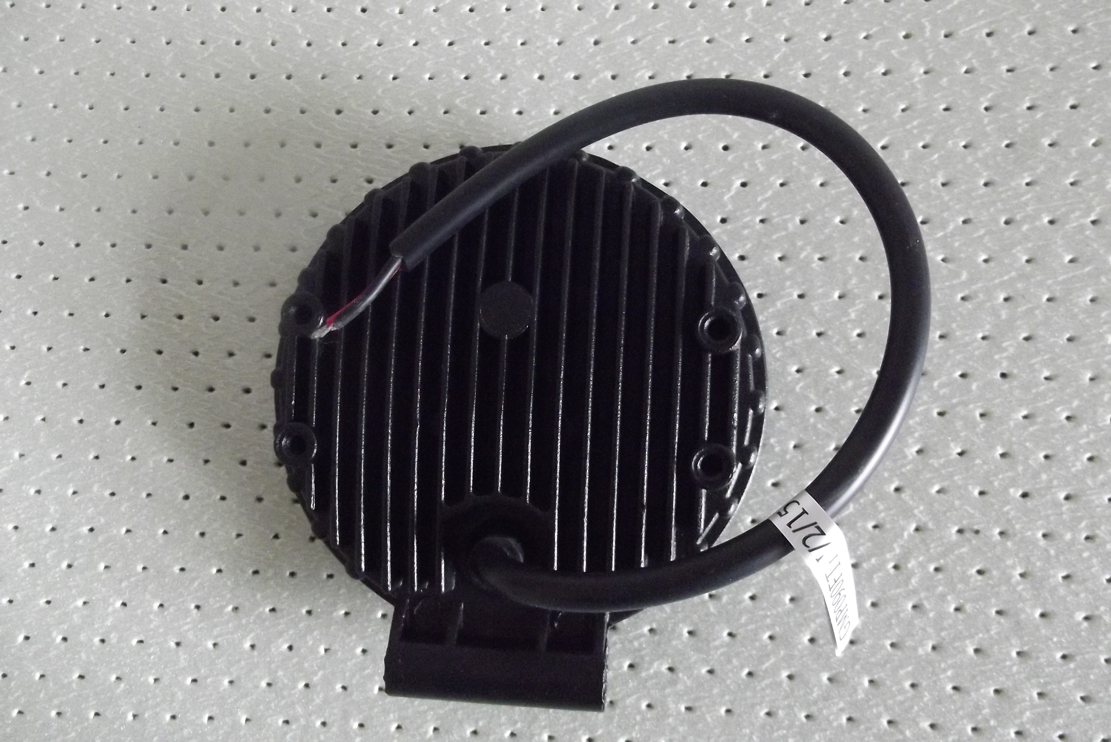 Lampa robocza okrągła 9 LED 12V-24V 9 x 3W — zdjęcie 2