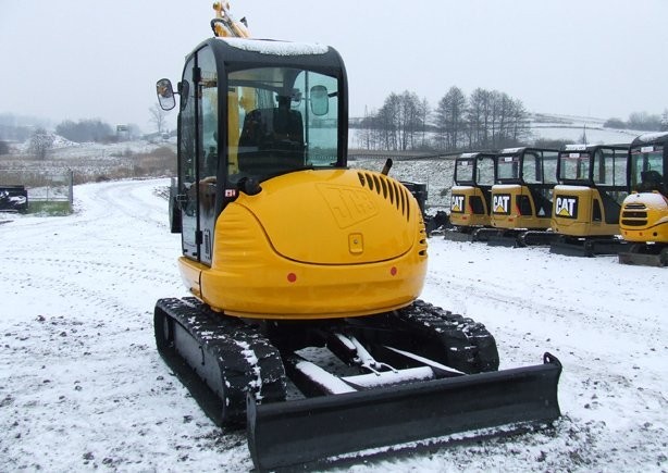 JCB 8045 ZTS - 2006 r. — zdjęcie 2