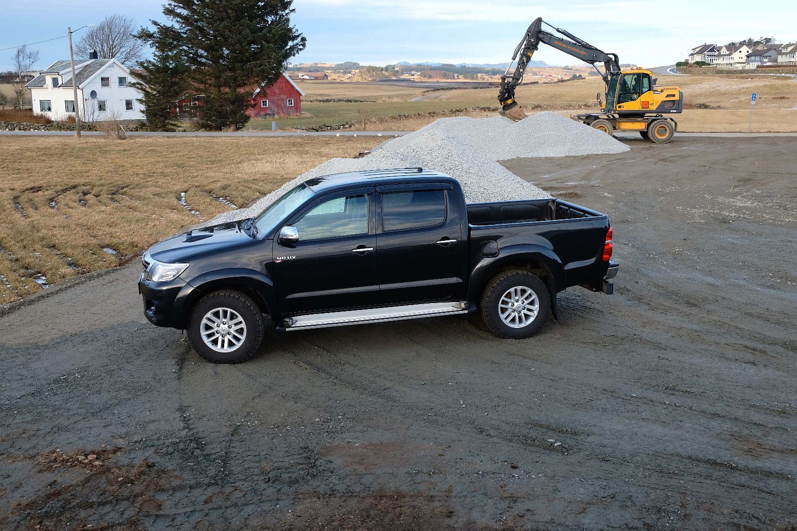 Toyota Hilux podwójna kabina D-4D 144 KM 4WD SR5 2013
