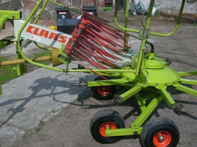 Zgrabiarka Claas LINER 330S — zdjęcie 3