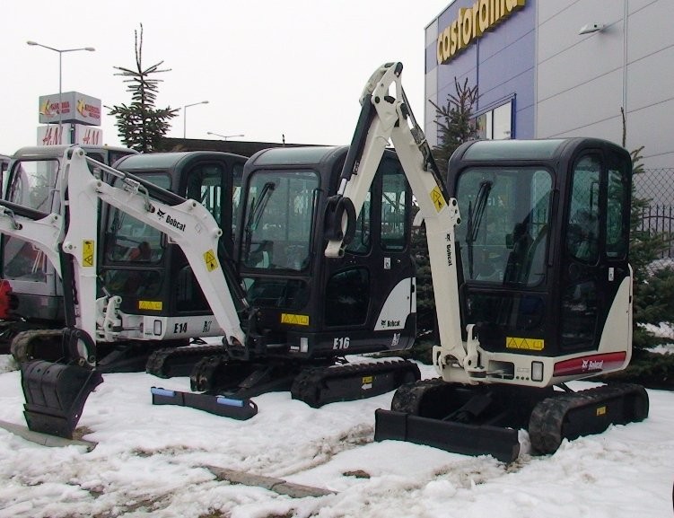BOBCAT 323 15KM 2009r 1200mth MINIKOPARKA LEASING — zdjęcie 2
