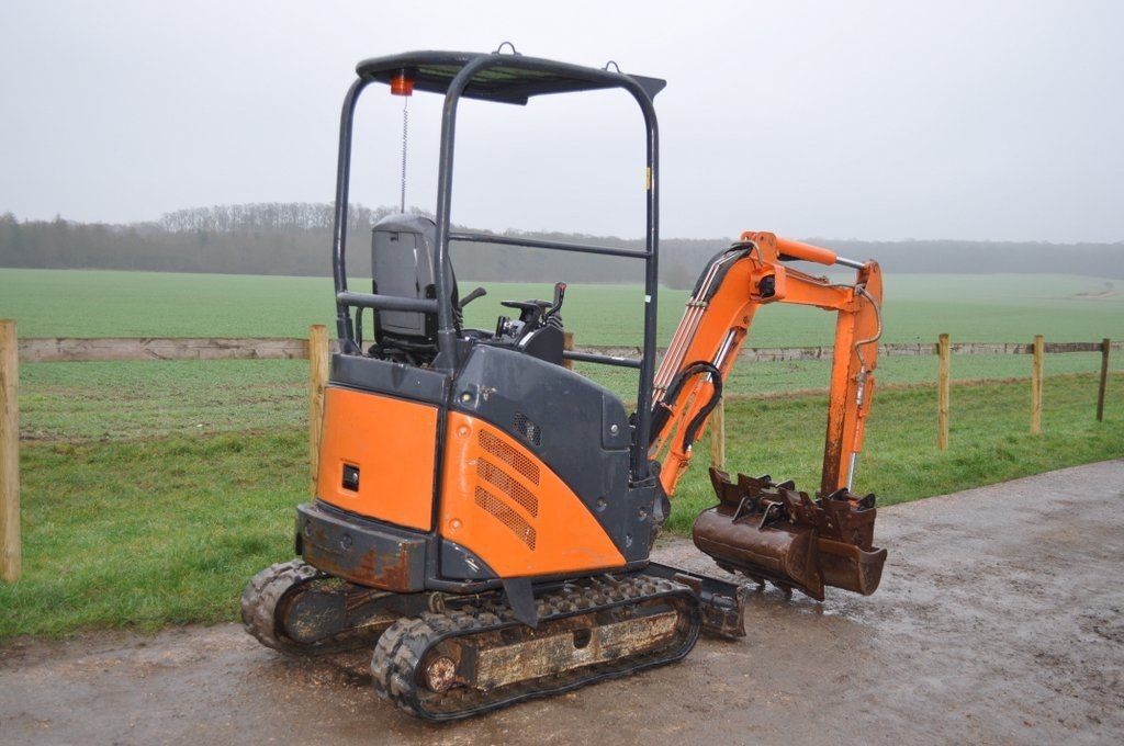 Hitachi ZX27-UU - w bdb stanie  — zdjęcie 3