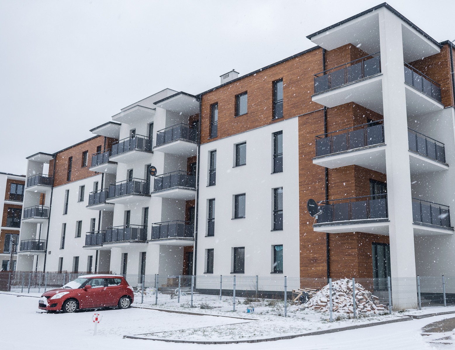 Blacha perforowana na balustrady ,balkony elewacje ,fasady Producent — zdjęcie 2