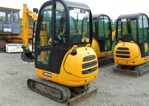 minikoparka JCB 8016 rok 2007 /// — zdjęcie 2
