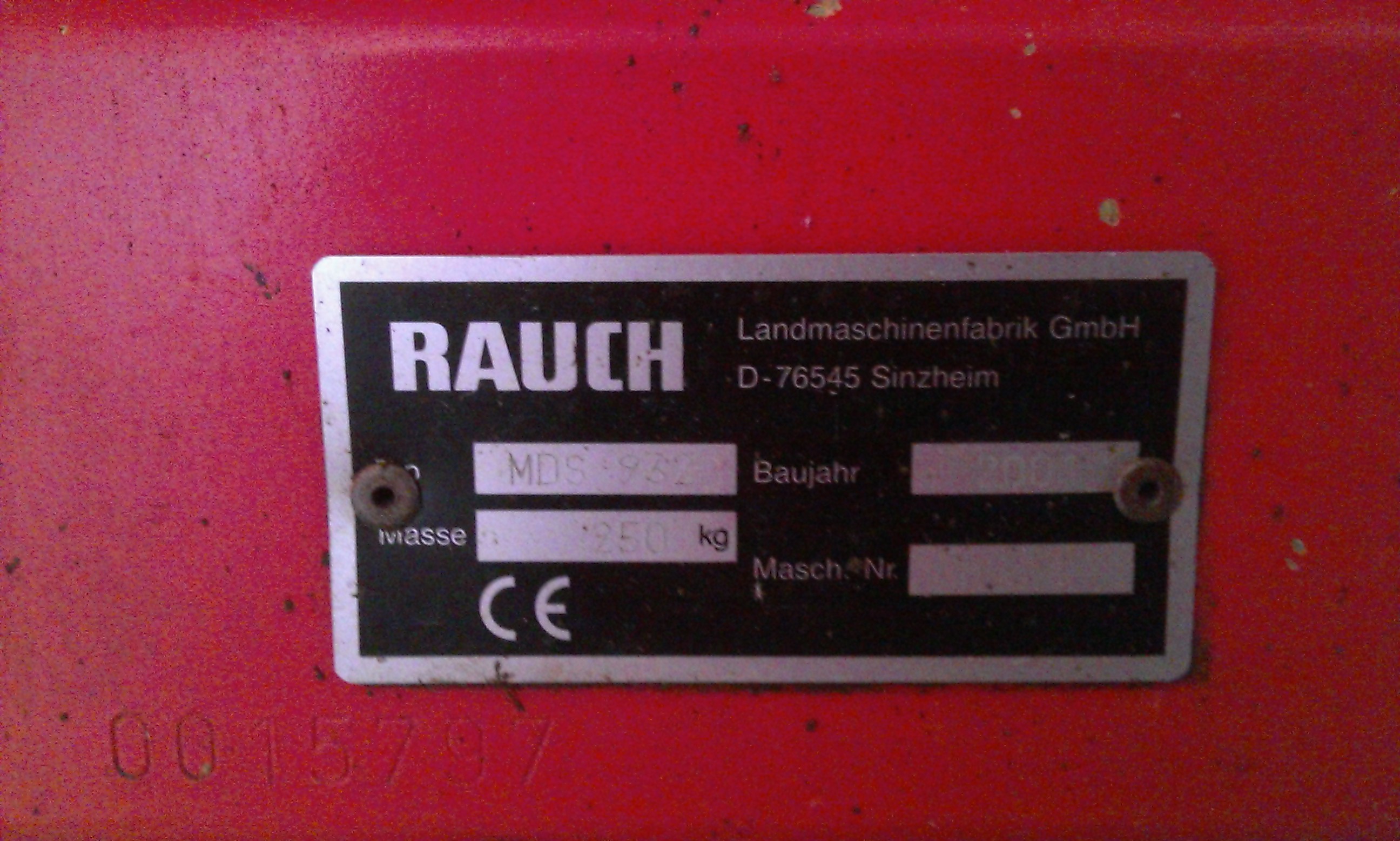 Rozsiewacz nawozu firmy RAUCH — zdjęcie 4