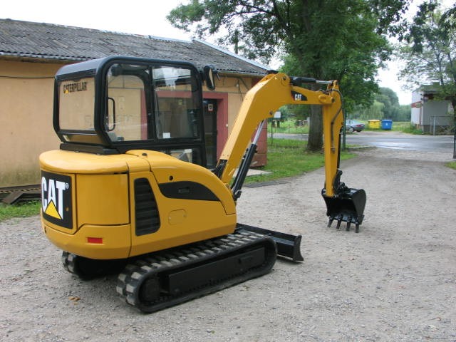 koparkikrakow.pl - CAT 3025C z 2010 r. - sprzedam — zdjęcie 1