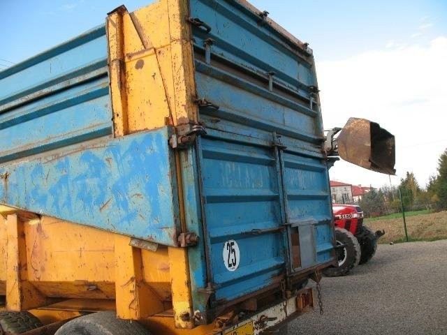 PRZYCZEPY JEDNO- i DWUOSIOWE ładowność 10-12 ton — zdjęcie 2