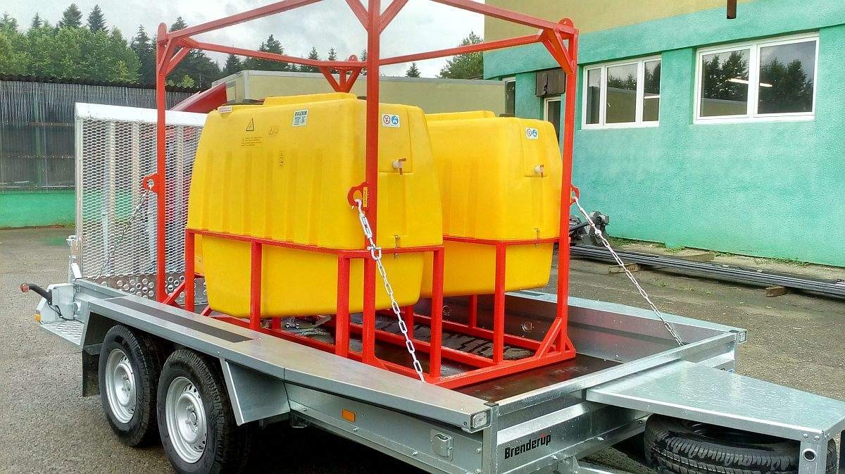 MYJKA CIŚNIENIOWA 250 BAR ( 15L/MIN ) na podwoziu 15KM. 1200l — zdjęcie 4