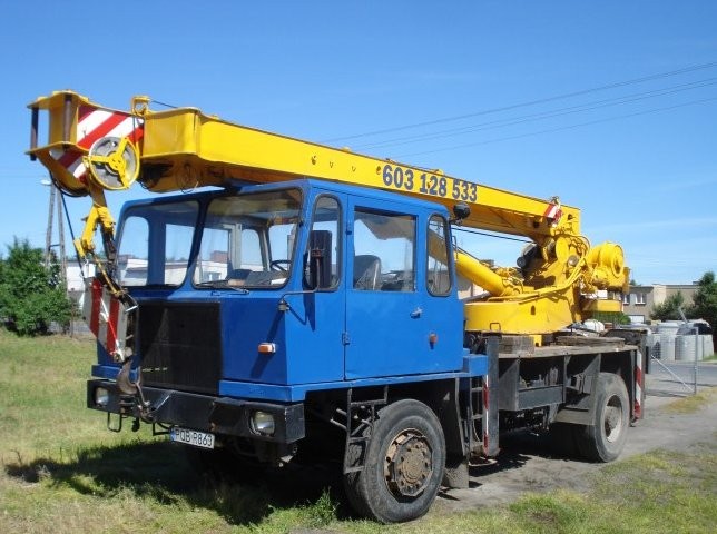 Dźwig IFA ADK 125-3, stan bardzo dobry