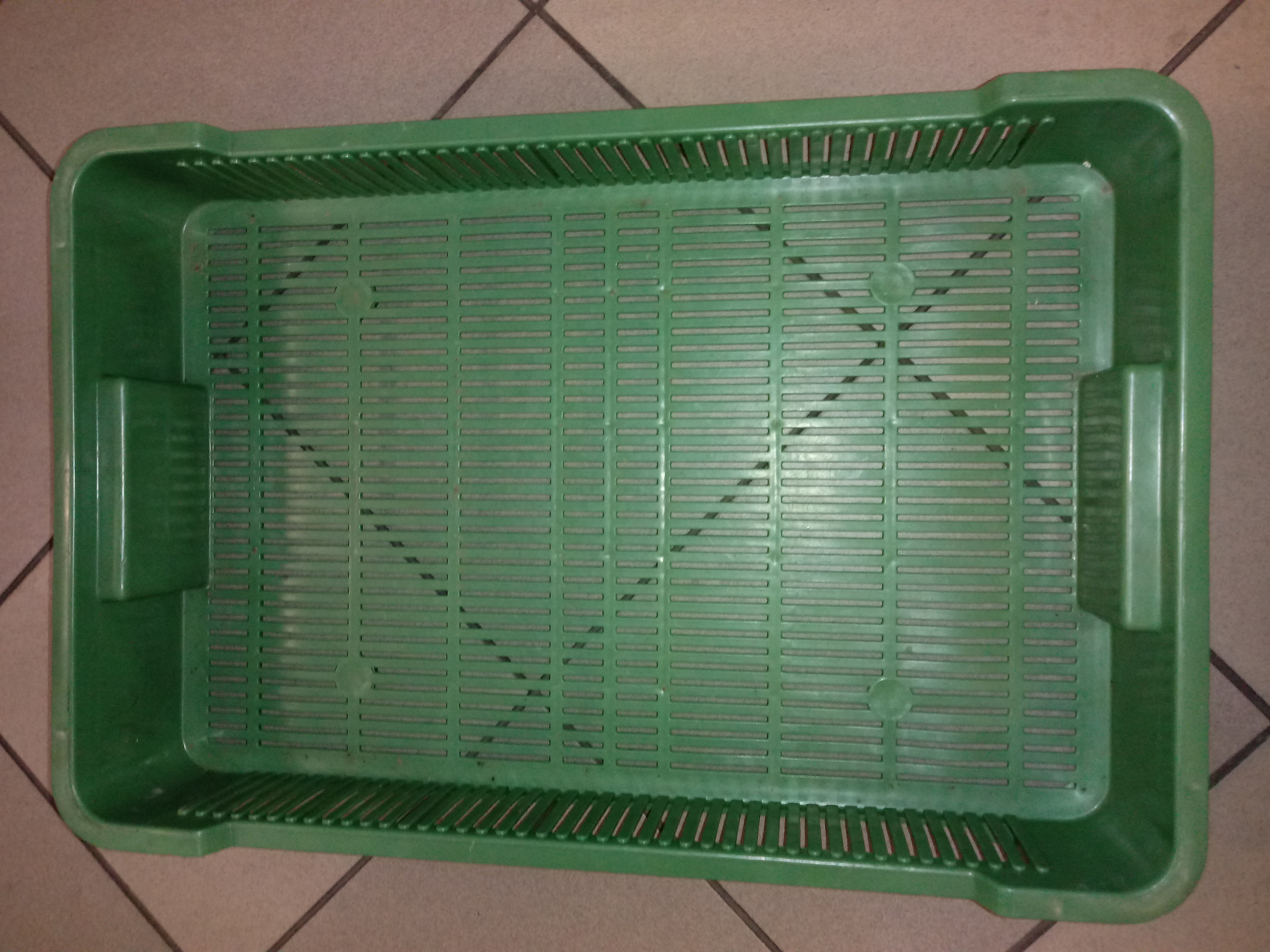 skrzynki plastikowe na owoce warzywa jak nowe — zdjęcie 4