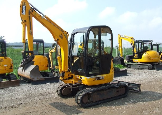 Minikoparka  JCB 8030 ZTS.