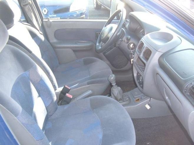 Schöne Renault Clio 1.9 D 5P — zdjęcie 2