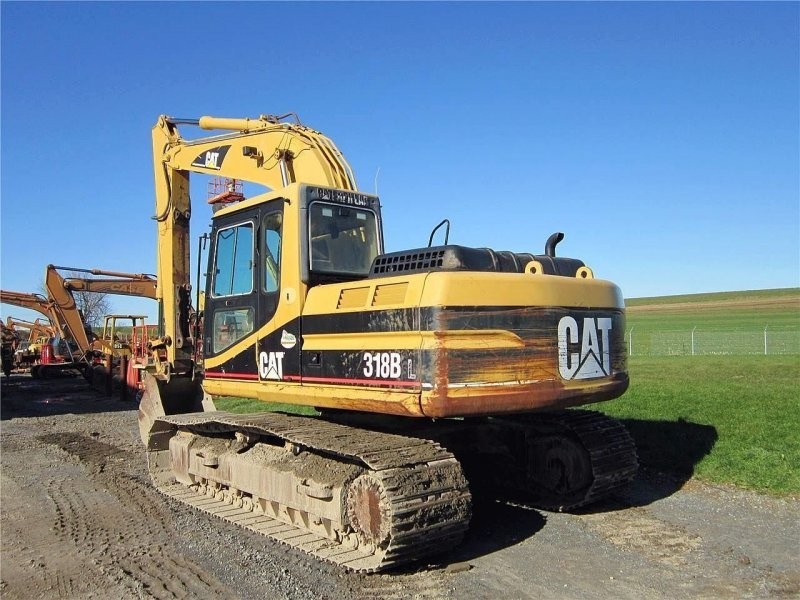 Caterpillar 318 BL Koparka gąsienicowa — zdjęcie 2