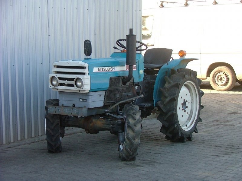 Mini Traktorek Mitsubishi D1850FD, 18KM, 4x4 — zdjęcie 2