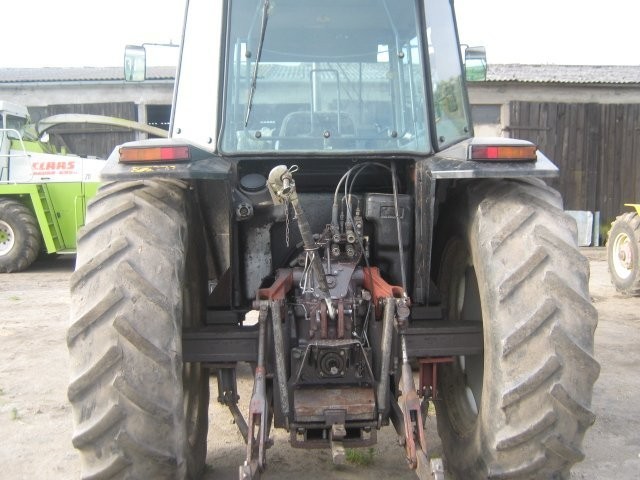 CIĄGNIK MASSEY FERGUSON 3095 — zdjęcie 2