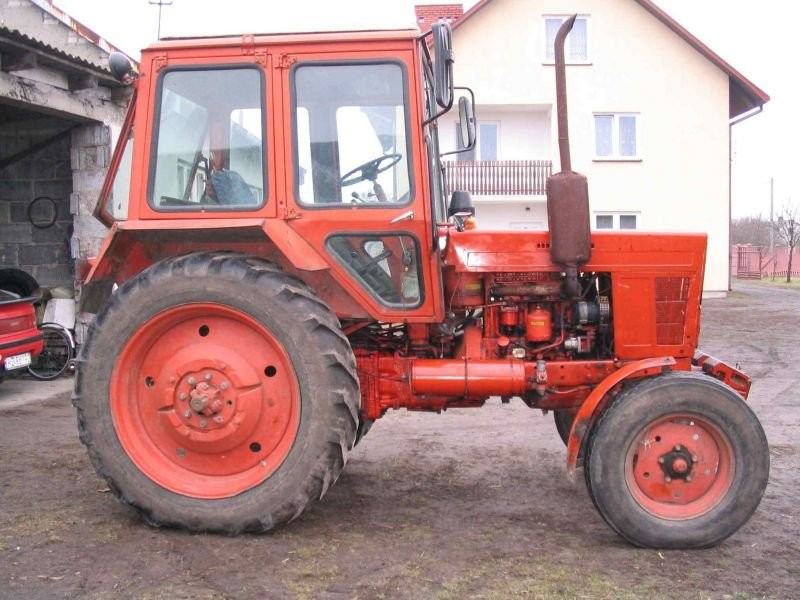 Ciągnik rolniczy Belarus MTZ 80 — zdjęcie 2