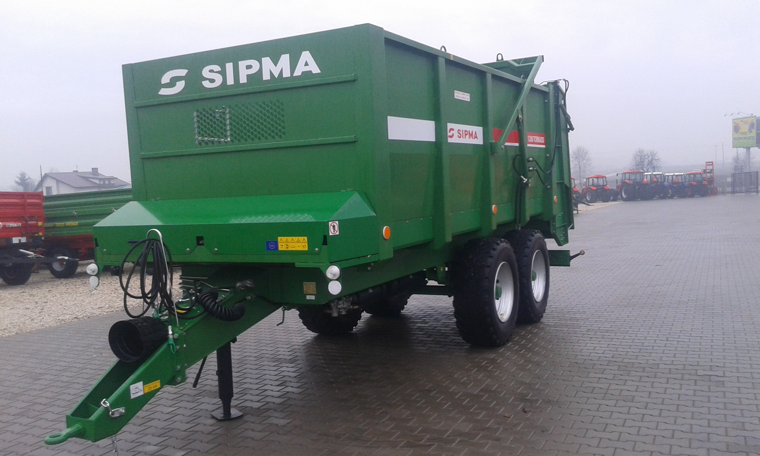 Rozrzutnik obornika Sipma model RO 1200 Tornado — zdjęcie 3