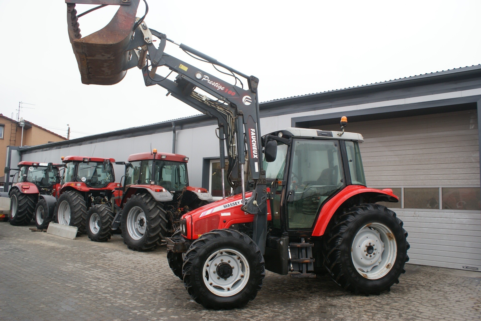 Ciągniki rolnicze MASSEY FERGUSON 5455+ŁADOWACZ FAUCHEUX Renault  — zdjęcie 8