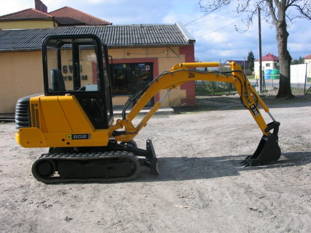 Koparka JCB 802 1999 - super stan, 3 łyżki — zdjęcie 4