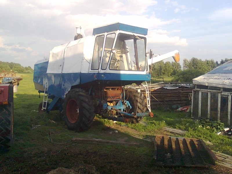 PILNIE SPRZEDAM KOMBAJN FORSZMIT E-512 — zdjęcie 3