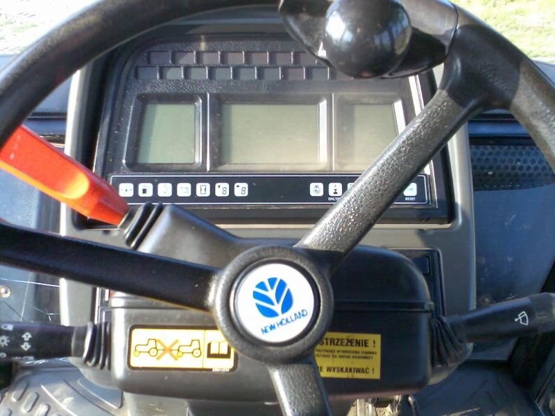 New Holland TM 165 — zdjęcie 3