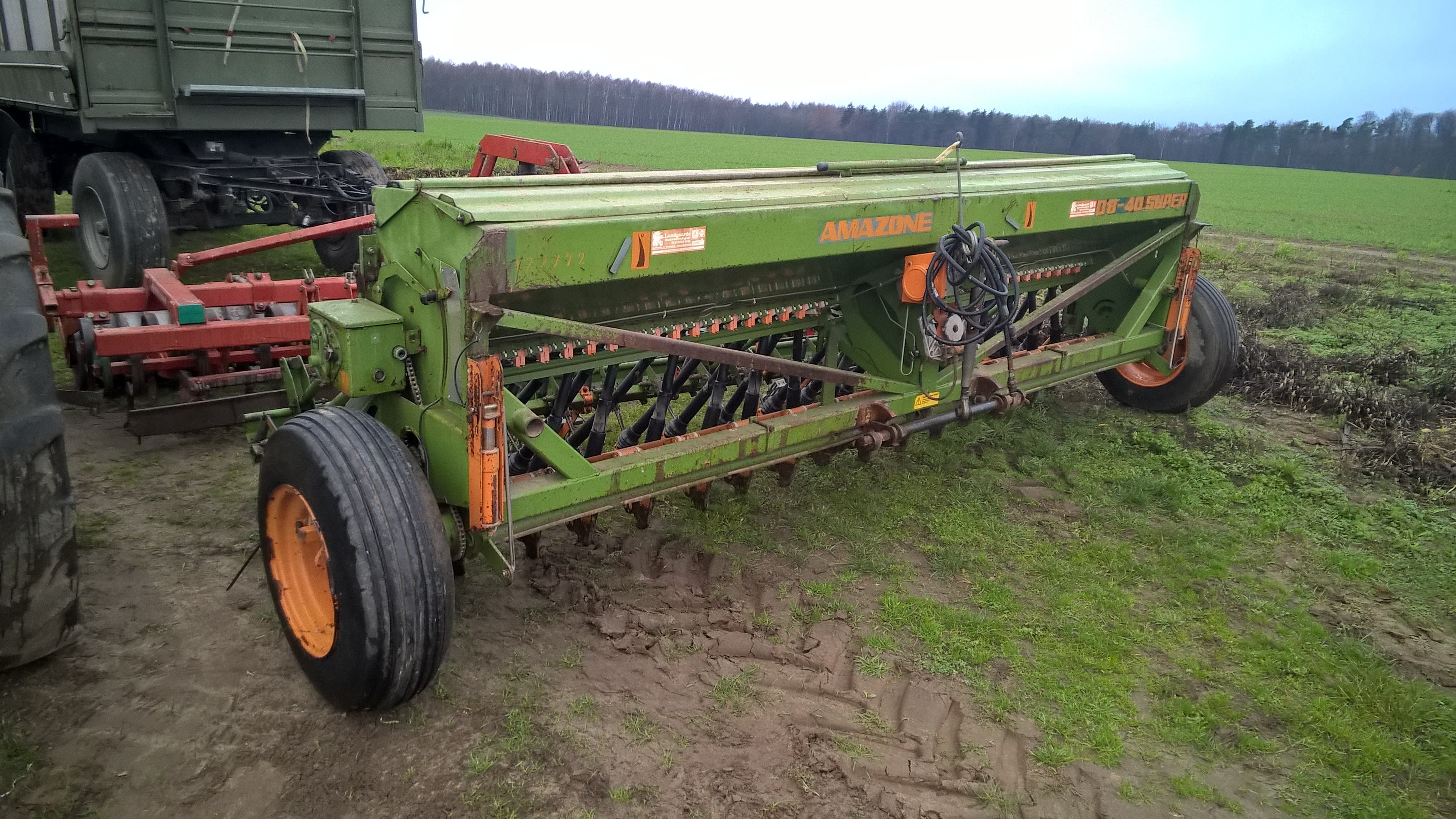Agregat uprawowo siewny KVERNELAND + AMAZONE D8 40 SUPER 4 metry — zdjęcie 2