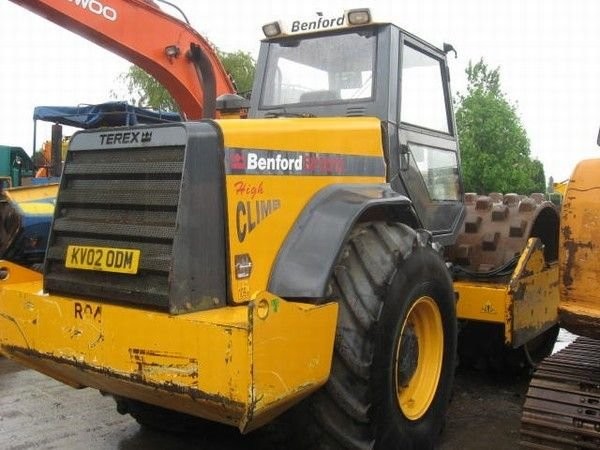 WALEC wibracyjny BENFORD SP 2012 z 2002 roku — zdjęcie 1