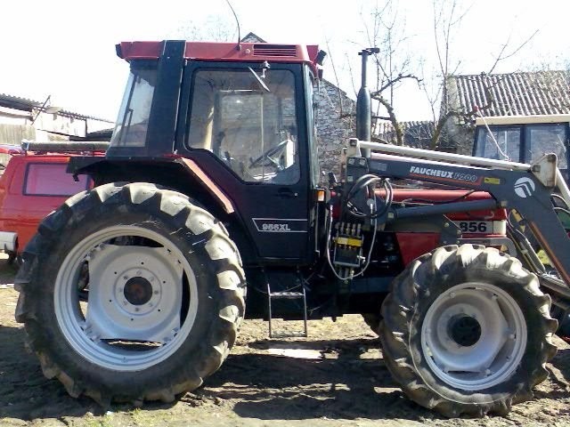 Sprzedam ciągnik CASE 856 AXL + tur FAUCHEUX F200 — zdjęcie 2