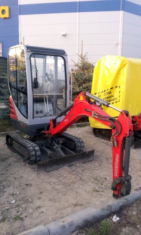 NEUSON 1404 2008 19KM 1200mth LEASING GWARANCJA — zdjęcie 3