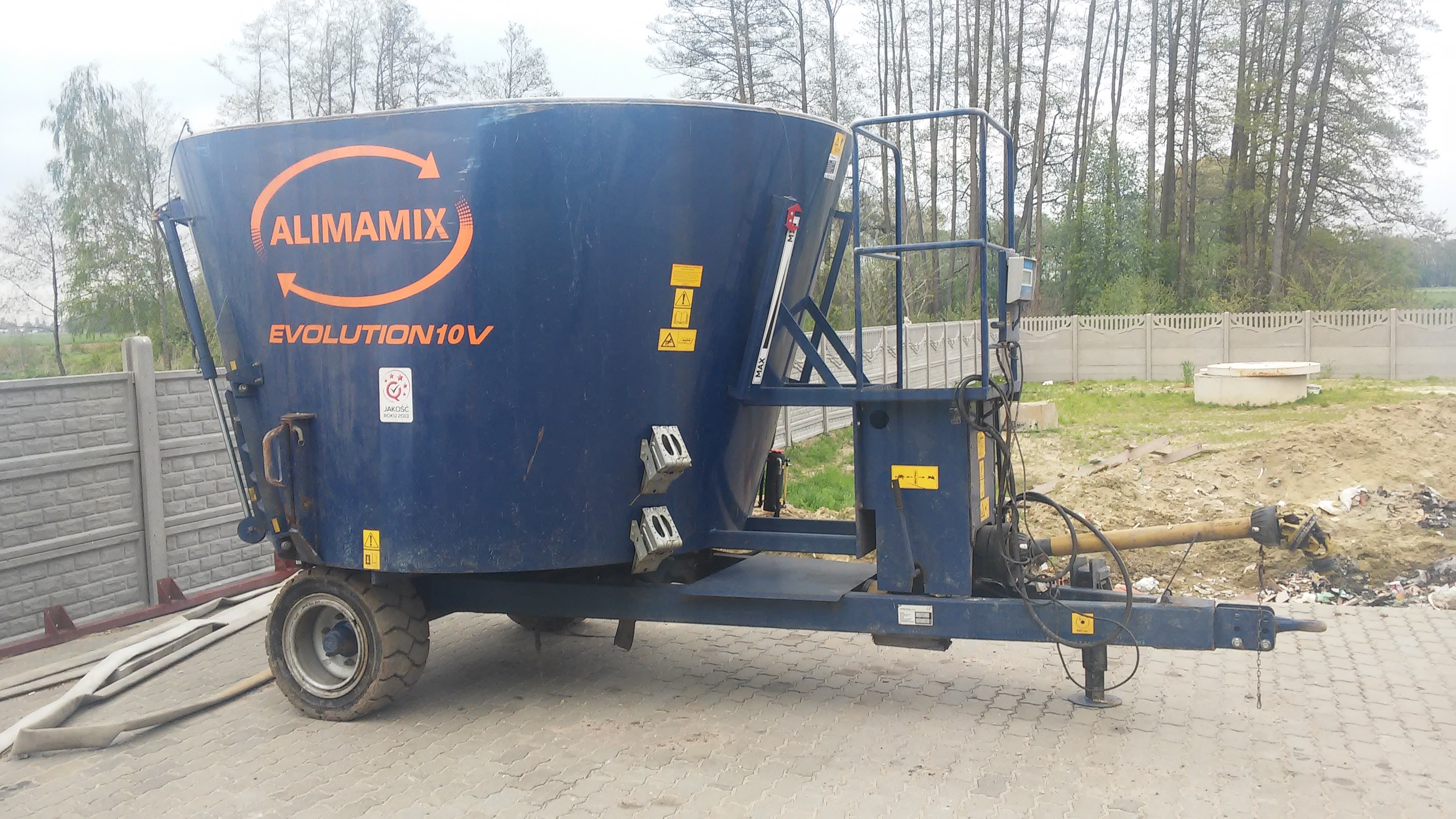 wóz paszowy Alimamix Evolution 10V — zdjęcie 1
