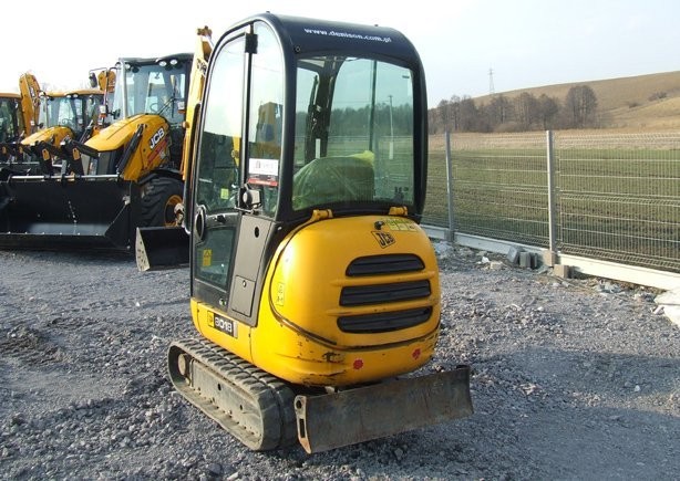 JCB 8018 z roku 2007 — zdjęcie 2